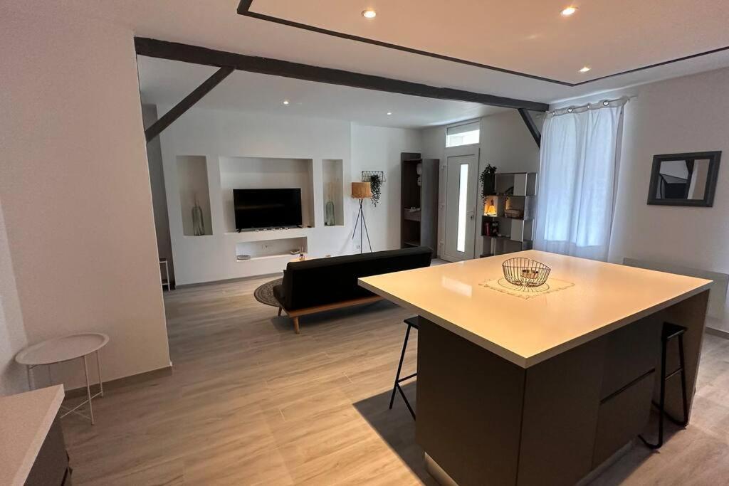 Maison Entierement Renovee Villa Ambares-et-Lagrave ภายนอก รูปภาพ